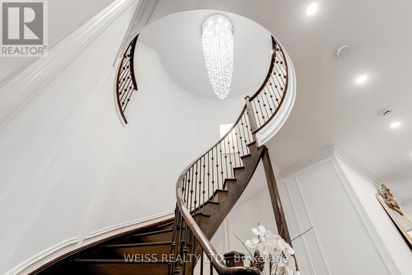 43 CHESNEY CRESCENT Image 26