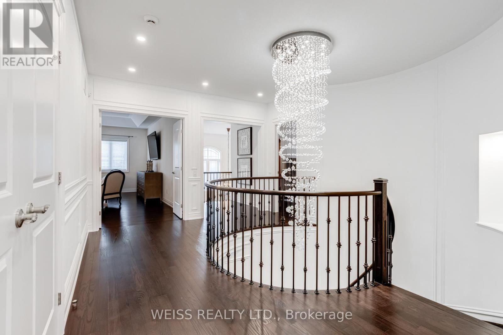 43 CHESNEY CRESCENT Image 27