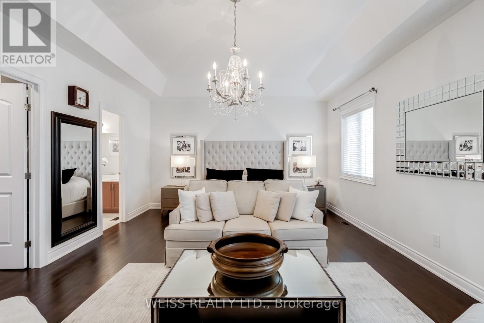 43 CHESNEY CRESCENT Image 31