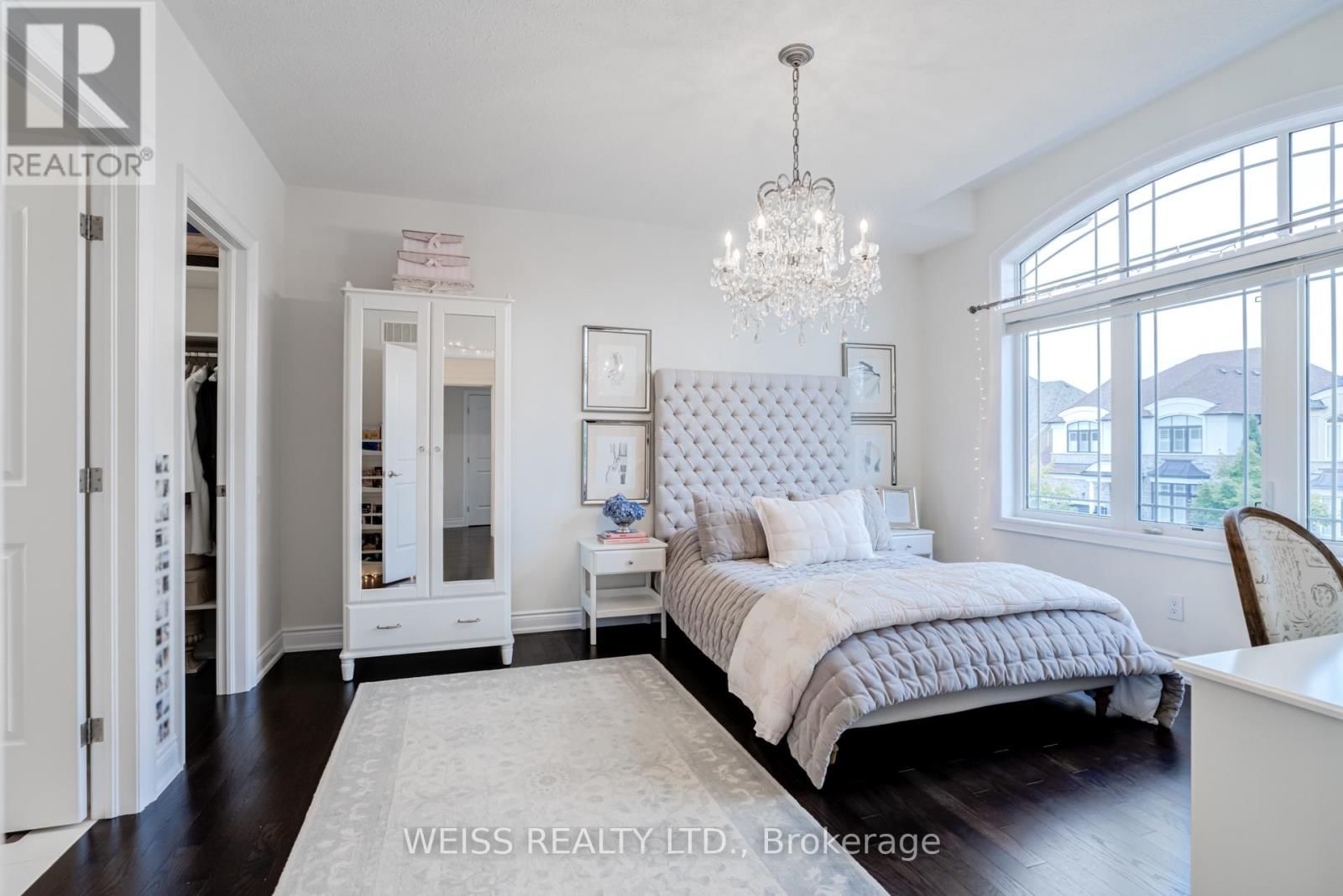 43 CHESNEY CRESCENT Image 37