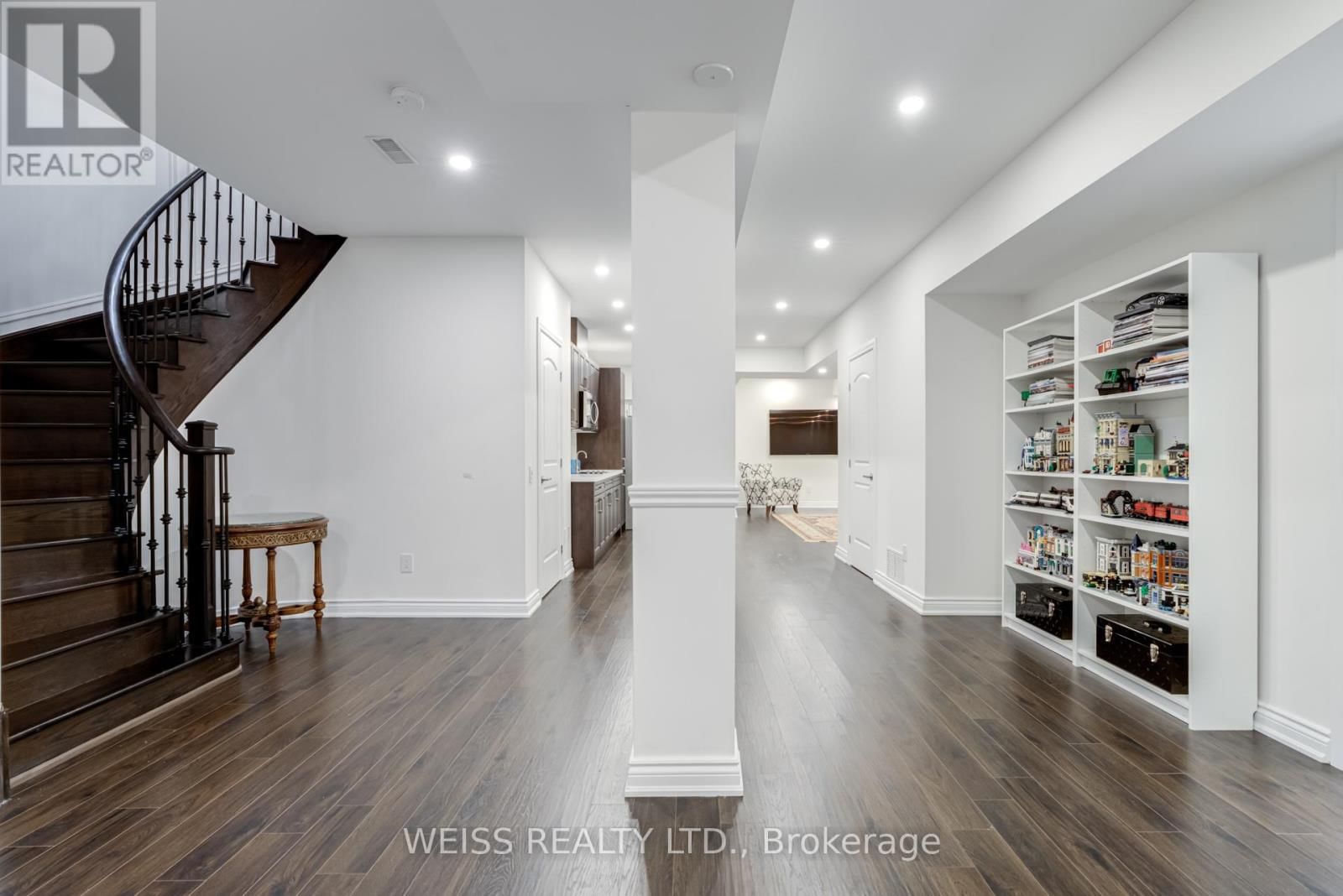 43 CHESNEY CRESCENT Image 42