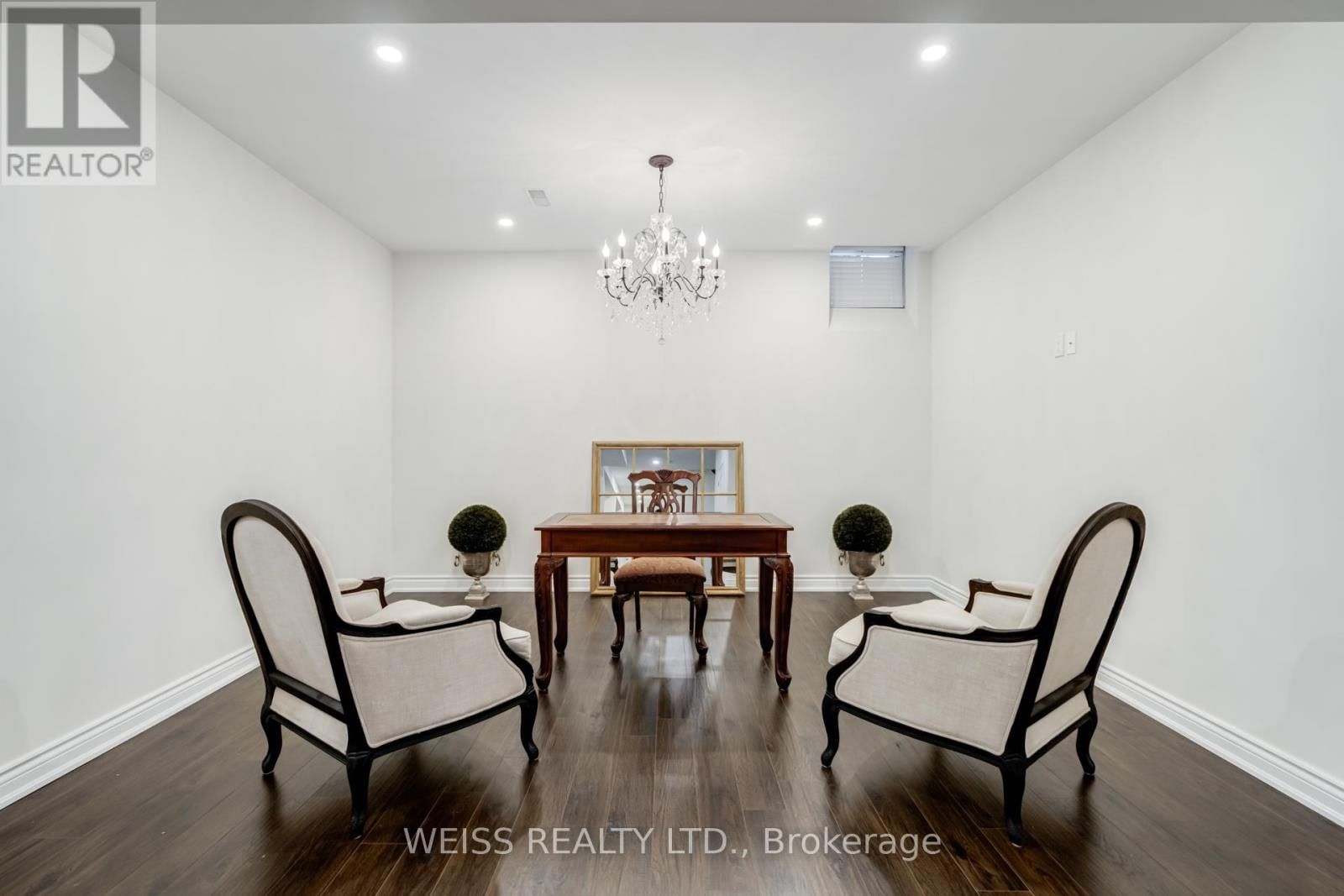 43 CHESNEY CRESCENT Image 45