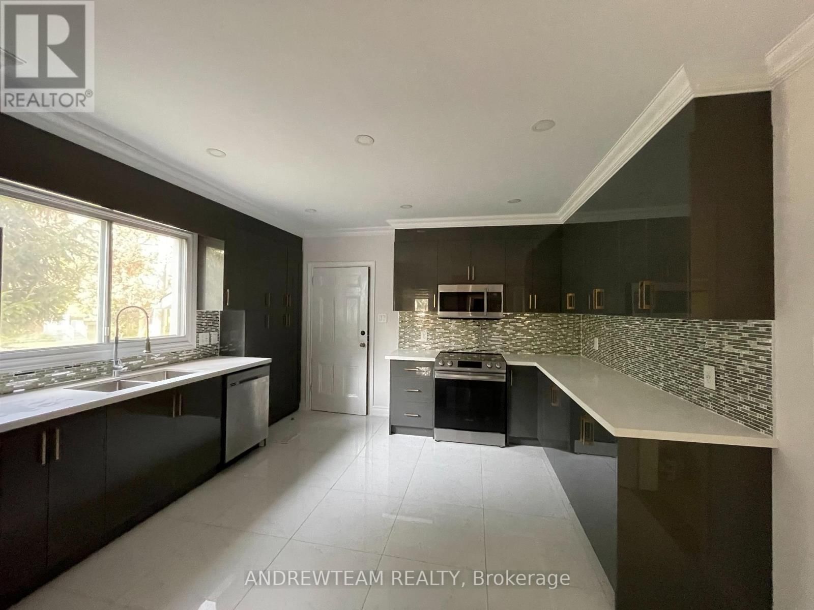 3 CHURCH STREET SOUTH Image 2