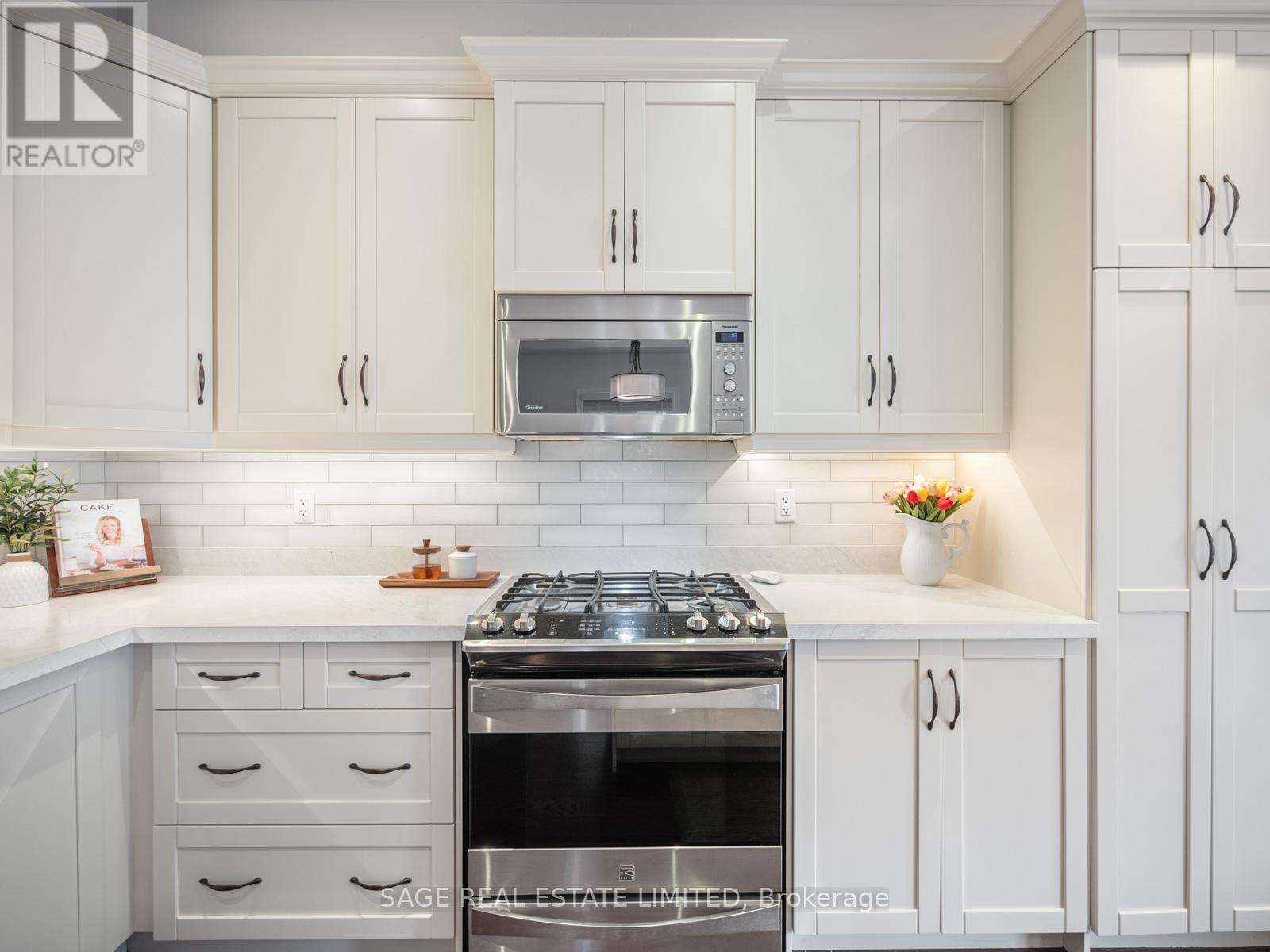 62 DONALD STEWART CRESCENT Image 13