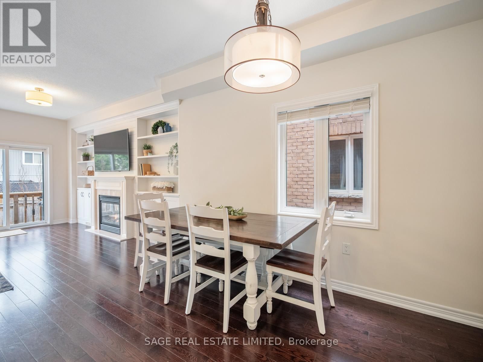 62 DONALD STEWART CRESCENT Image 14