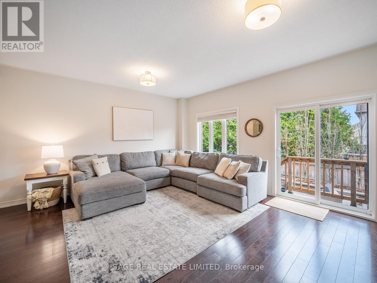 62 DONALD STEWART CRESCENT Image 16