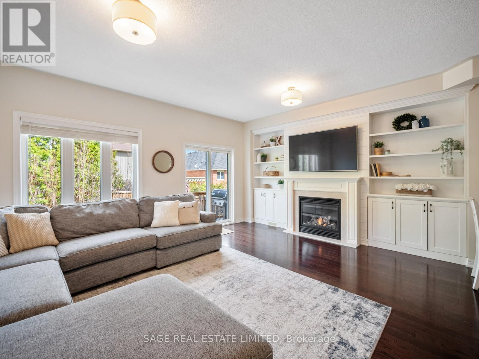 62 DONALD STEWART CRESCENT Image 17