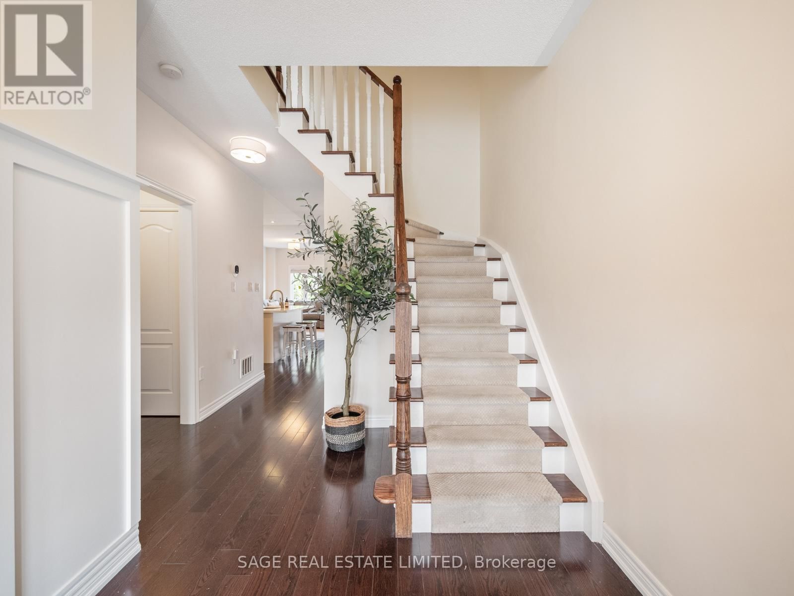 62 DONALD STEWART CRESCENT Image 20