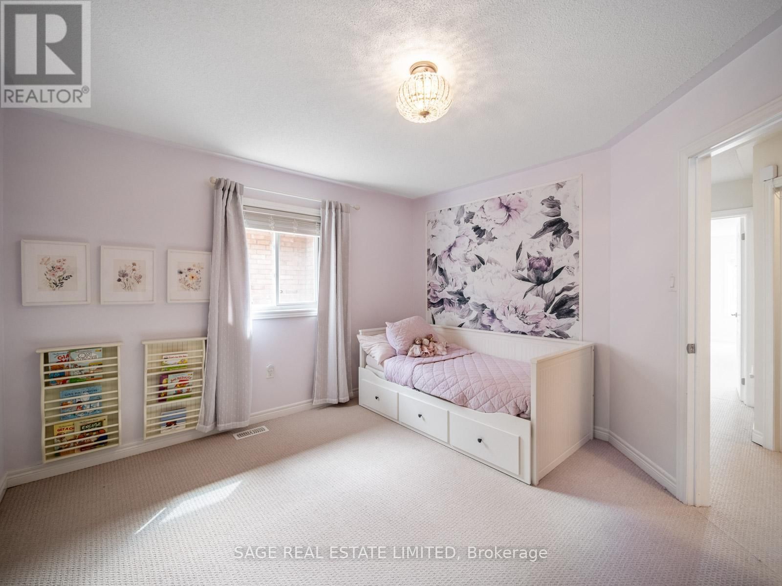 62 DONALD STEWART CRESCENT Image 25