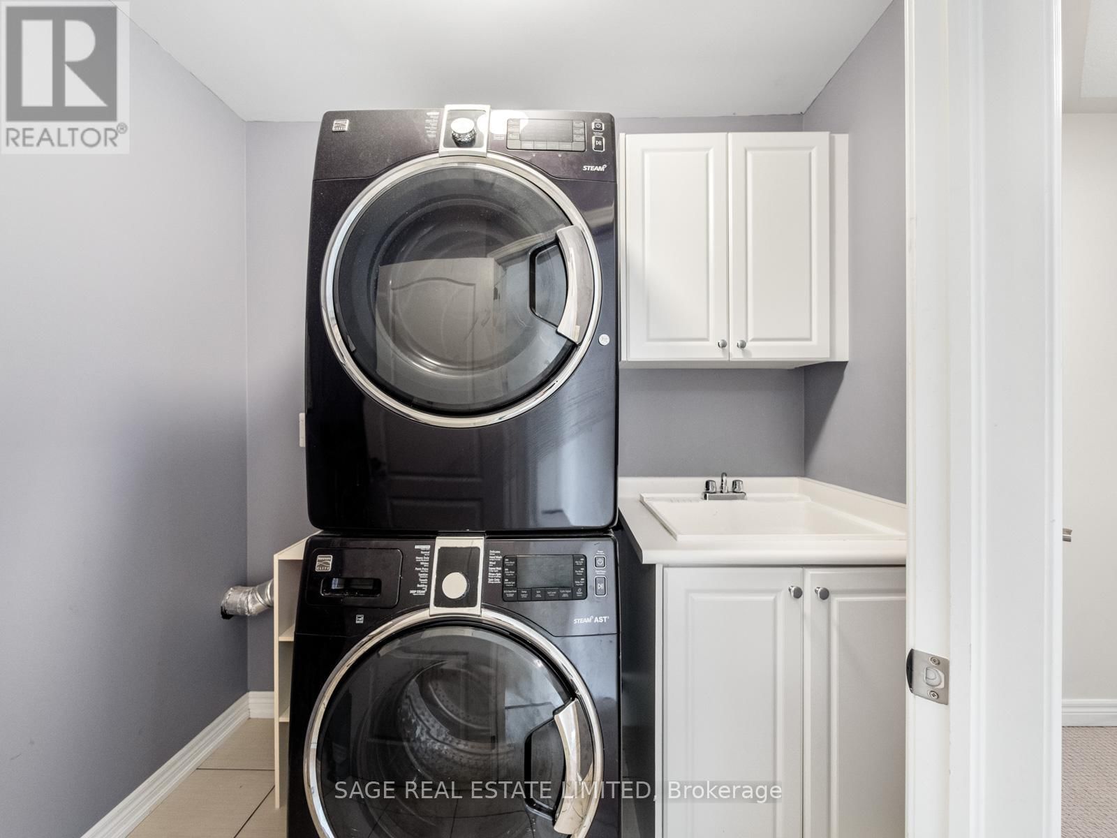 62 DONALD STEWART CRESCENT Image 32