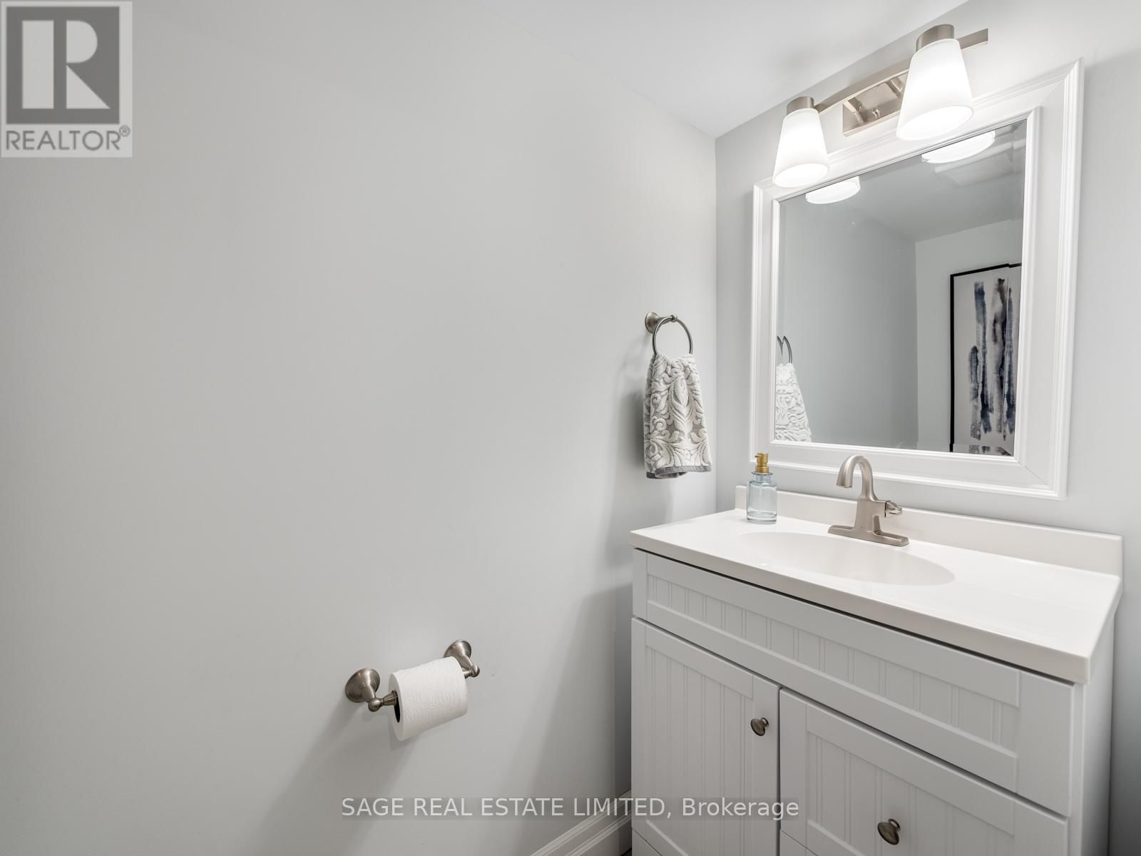 62 DONALD STEWART CRESCENT Image 38