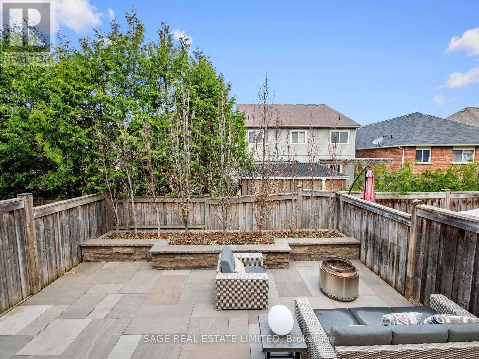 62 DONALD STEWART CRESCENT Image 42