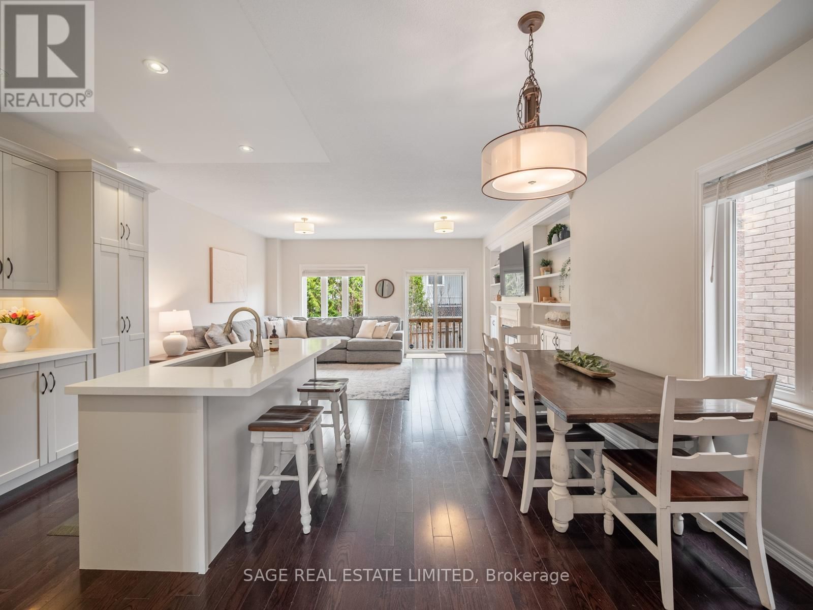 62 DONALD STEWART CRESCENT Image 5