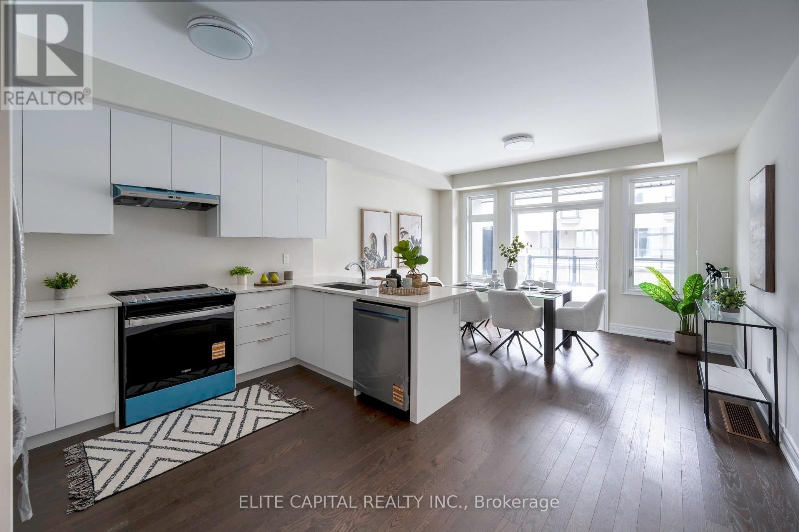 147 BERCZY GREEN DRIVE Image 2