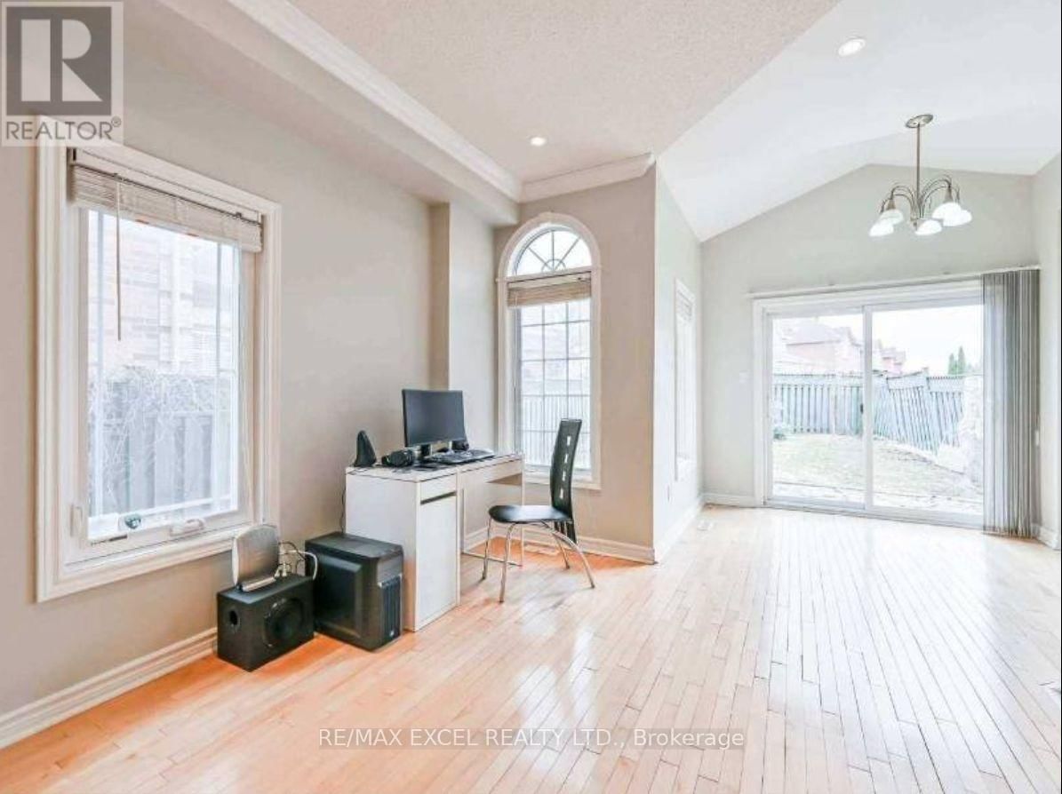 79 GREENSBORO DRIVE Image 4