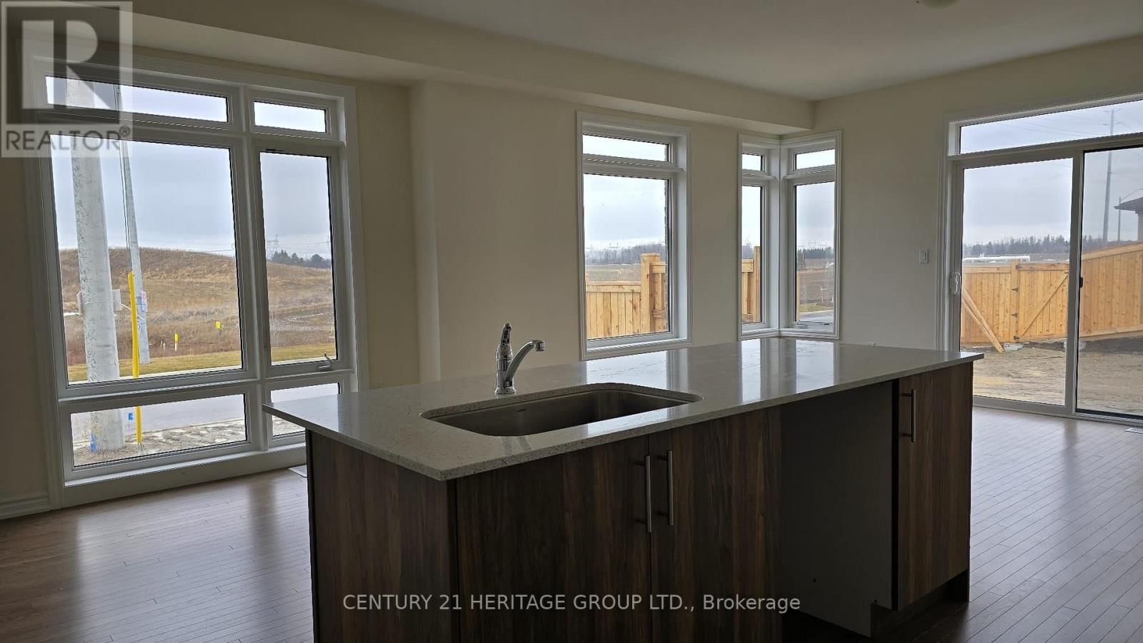 4 SINGHAMPTON ROAD Image 5