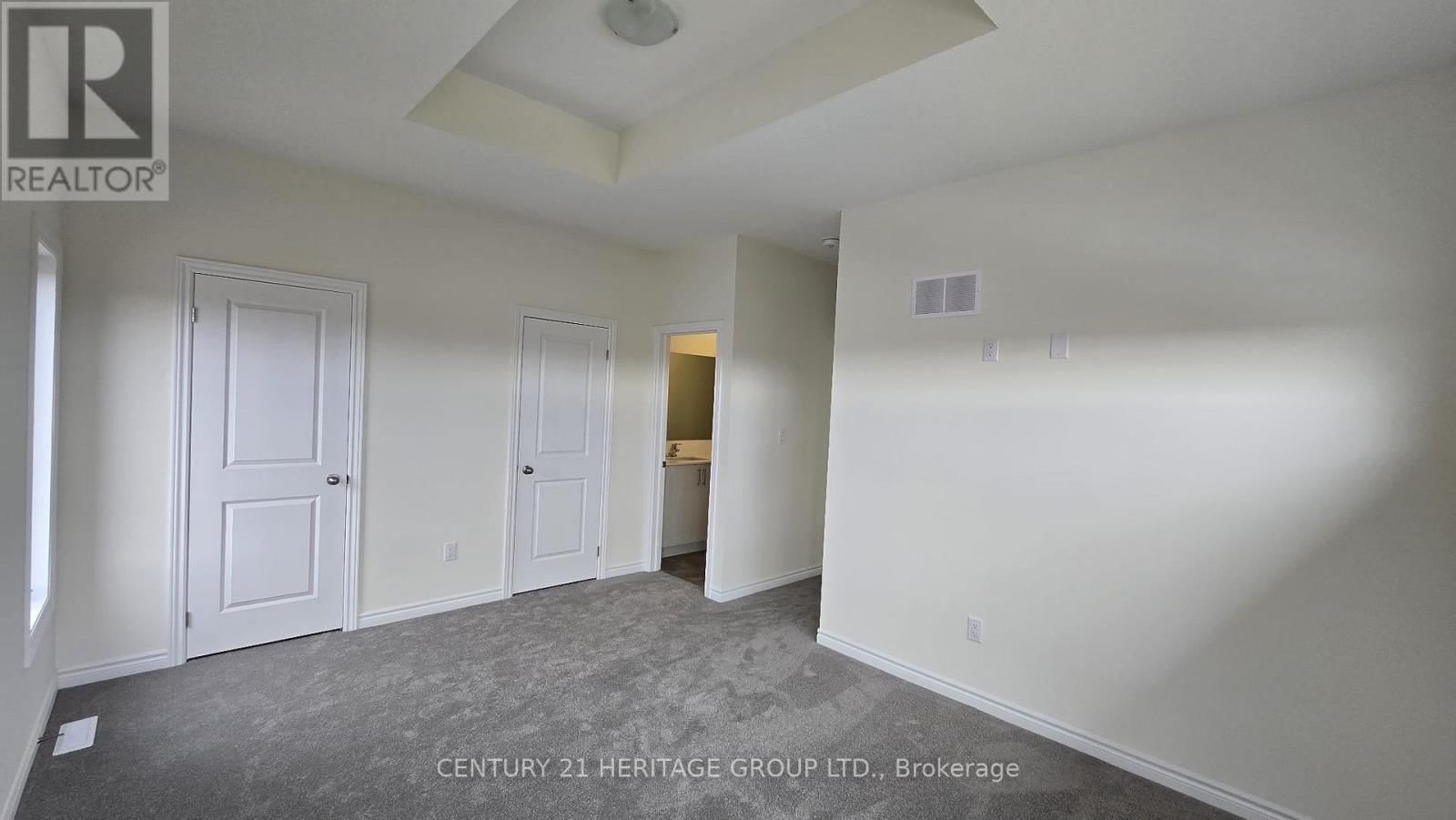 4 SINGHAMPTON ROAD Image 7