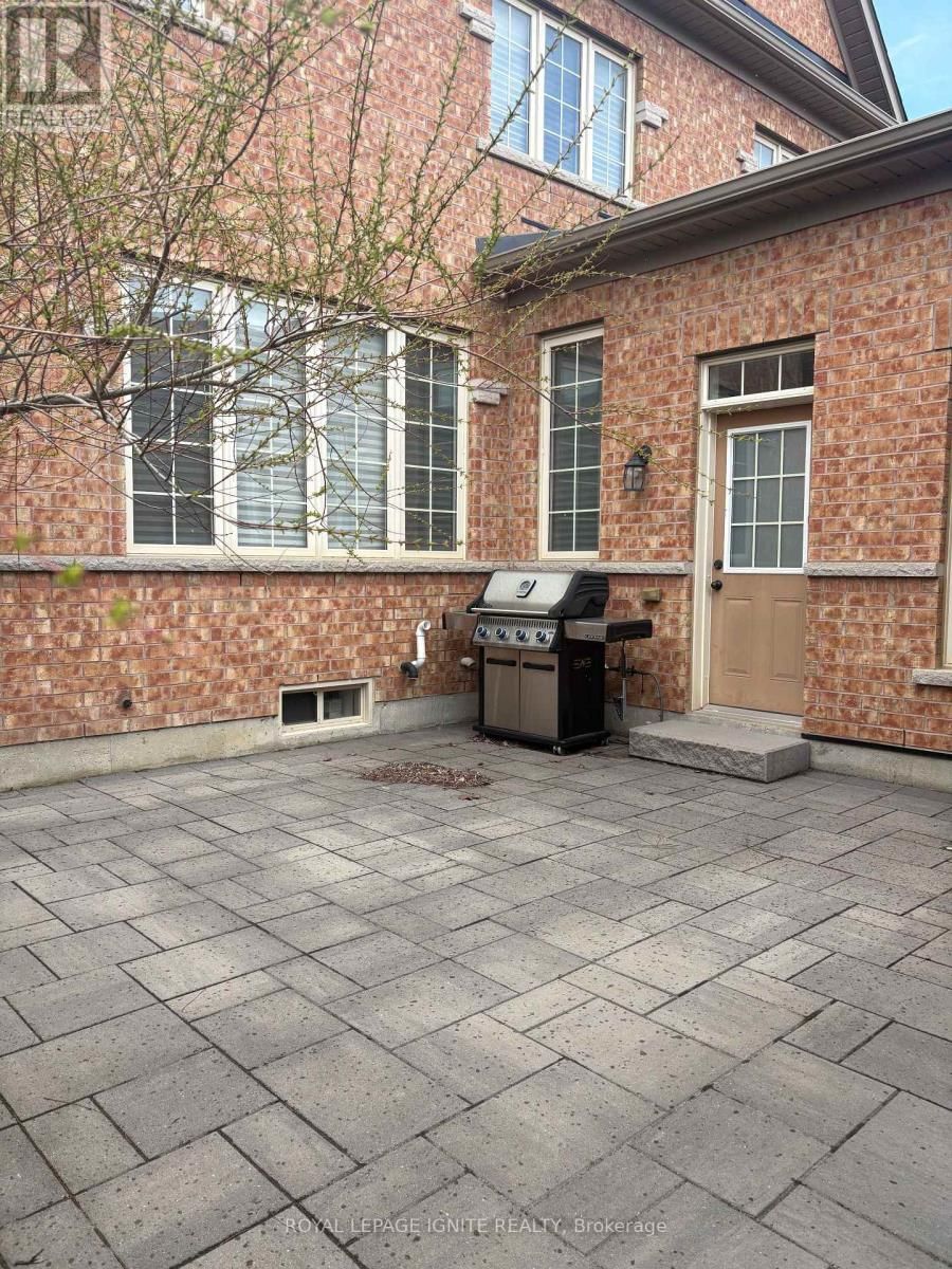 209 BARONS STREET Image 18