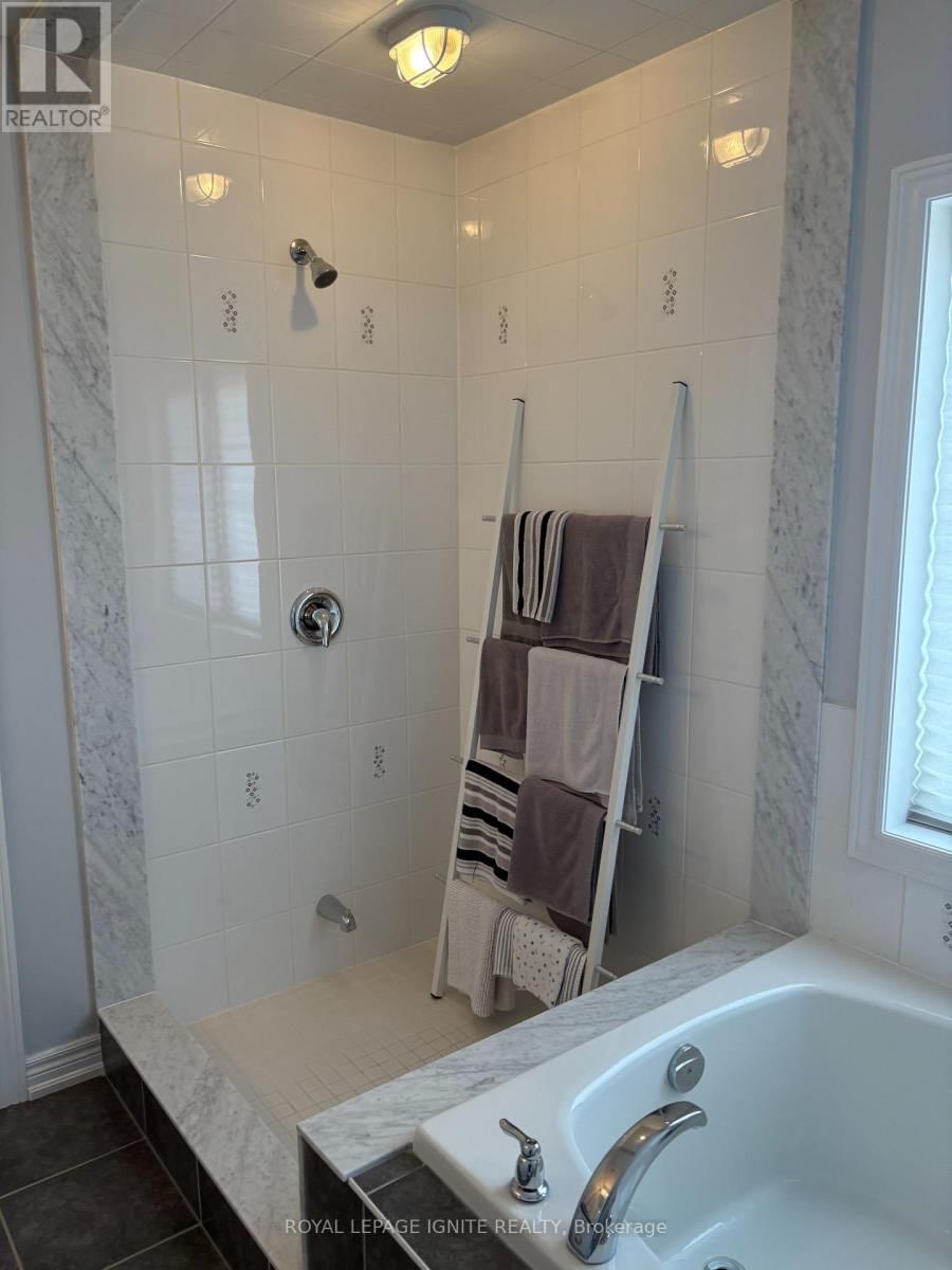 209 BARONS STREET Image 23