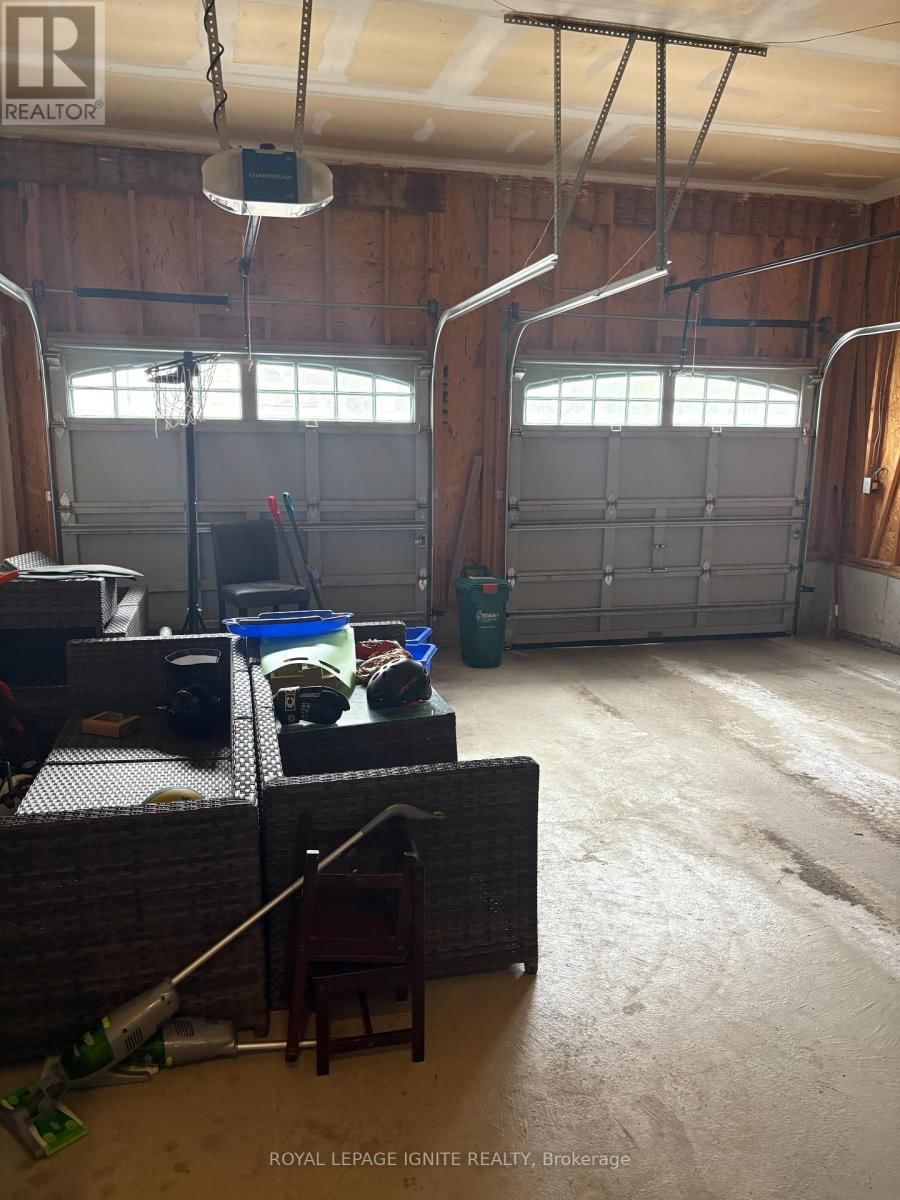 209 BARONS STREET Image 30