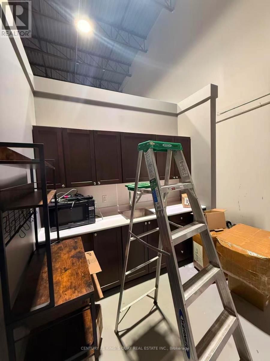 7 - 90 A CENTURIAN DRIVE Image 5