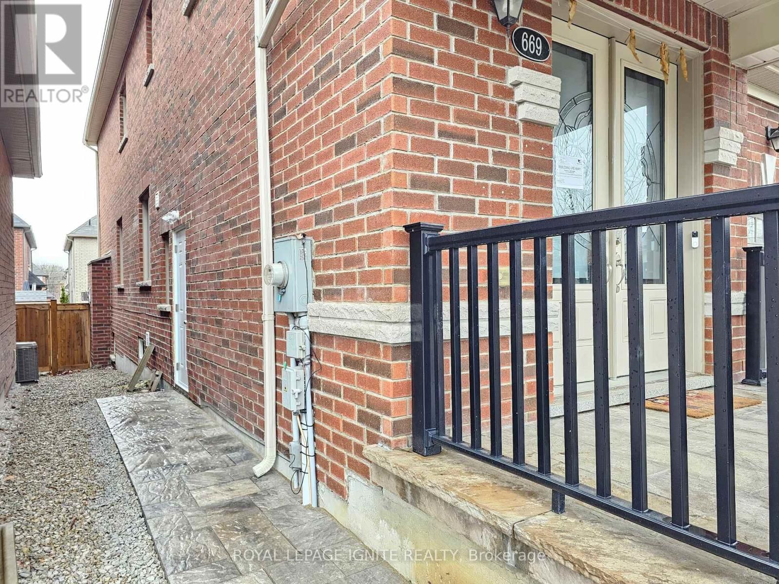 Bsmt - 669 SWEETWATER CRESCENT Image 2