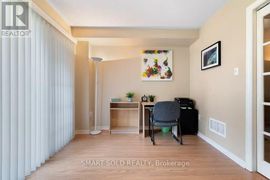 128 HILLWOOD STREET Image 4