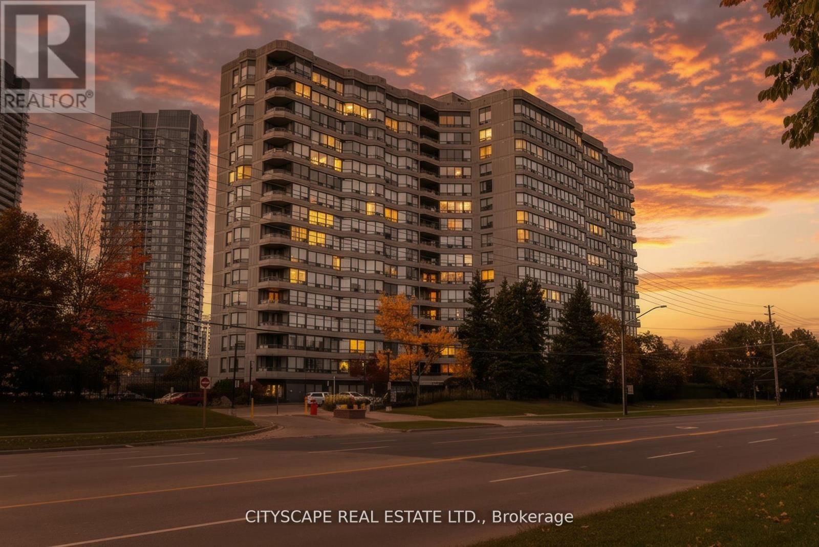 209 - 7460 BATHURST STREET Image 1