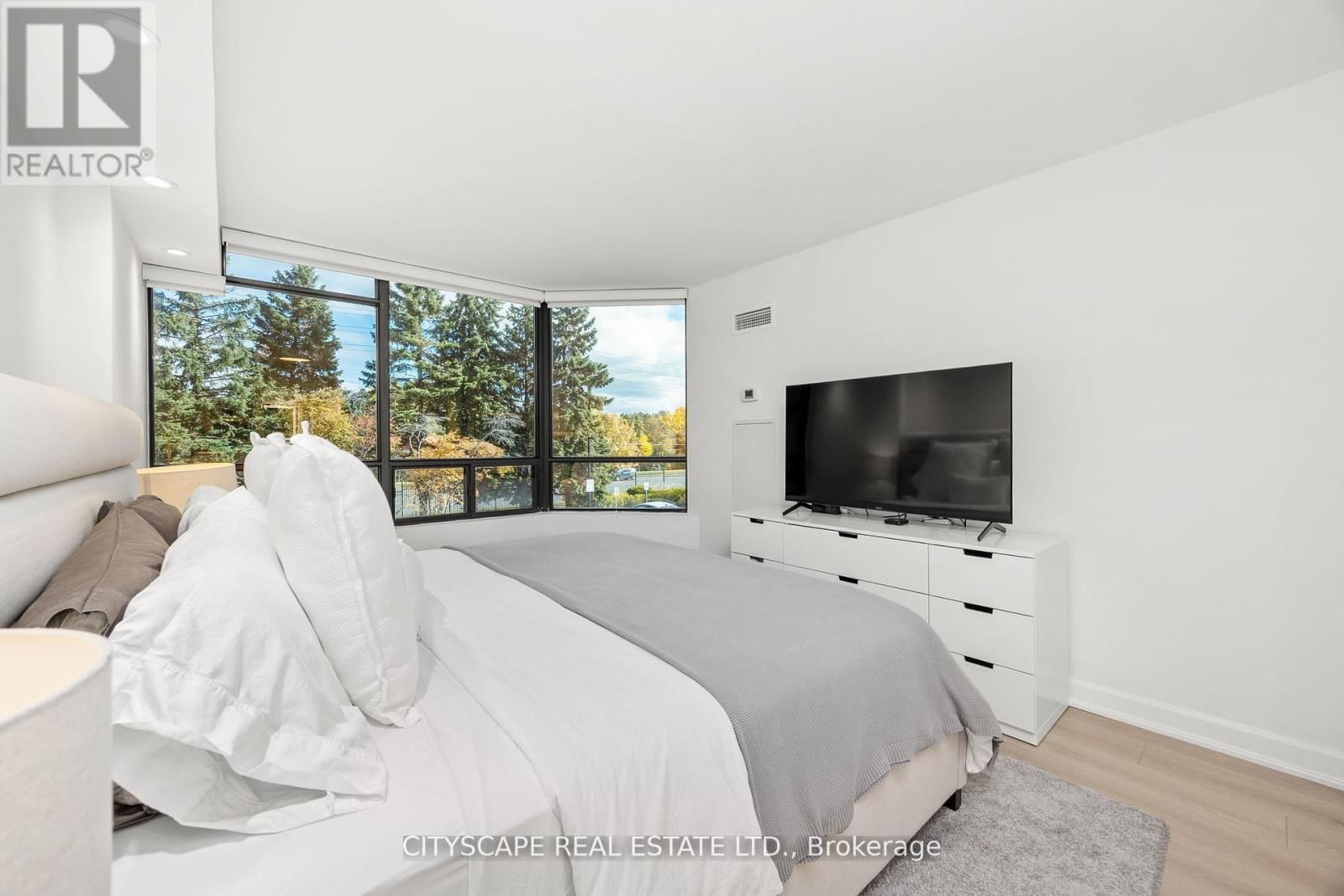 209 - 7460 BATHURST STREET Image 17