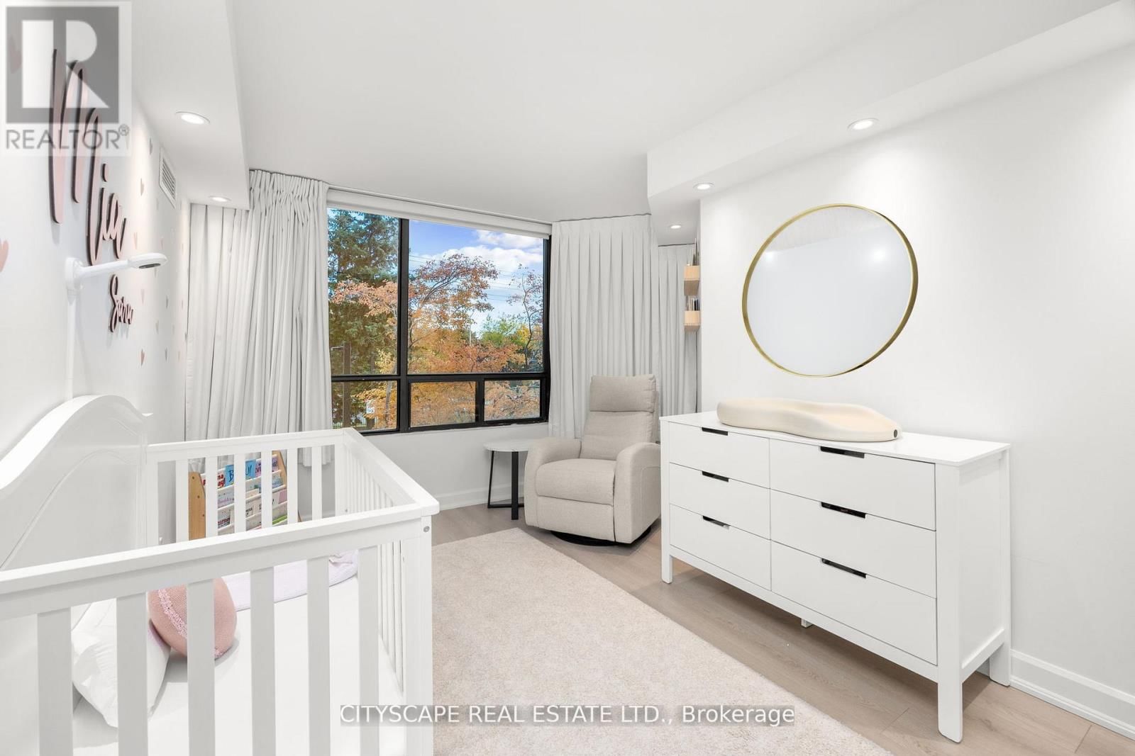 209 - 7460 BATHURST STREET Image 21