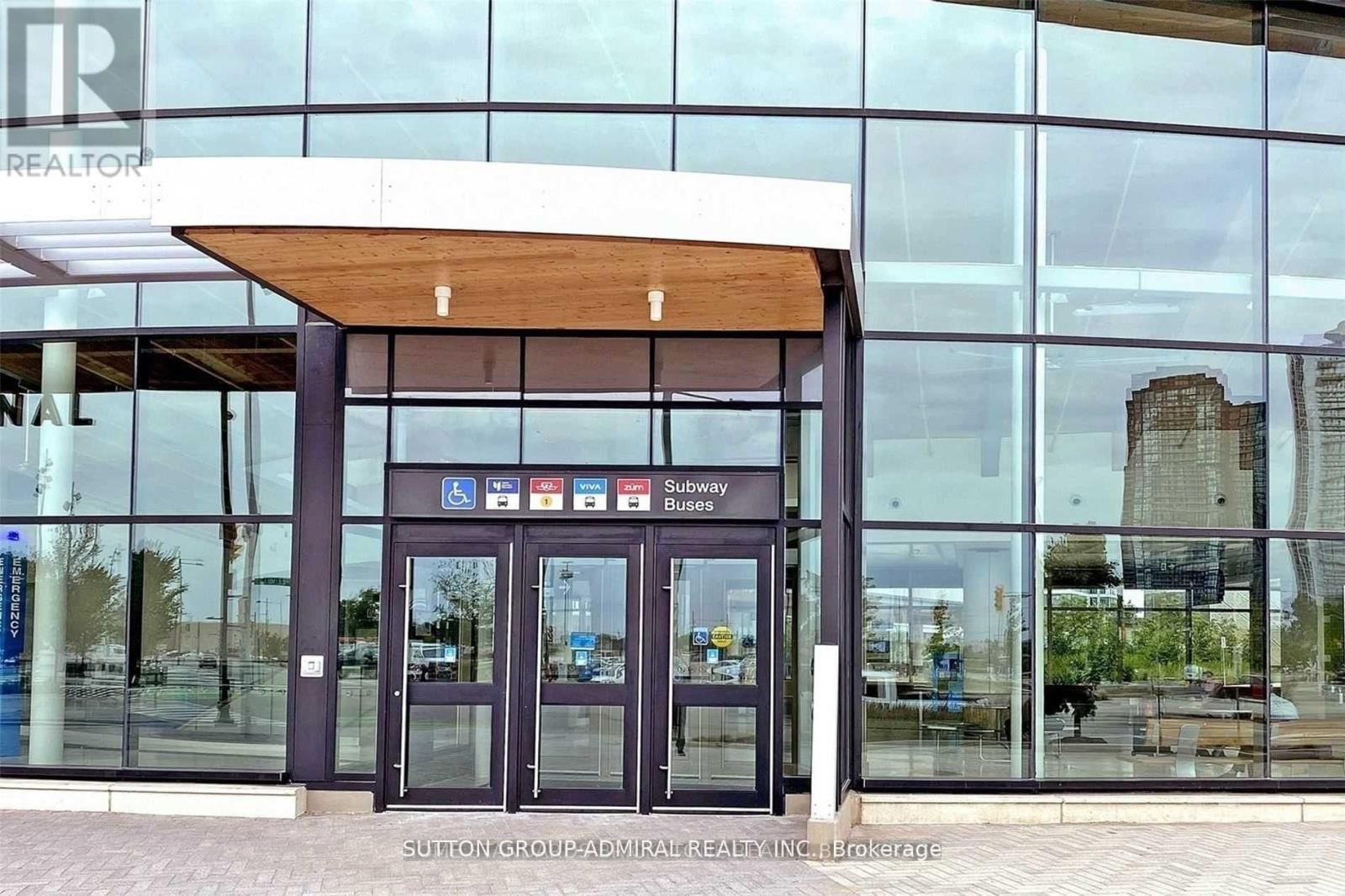 3601 - 5 BUTTERMILL AVENUE Image 12