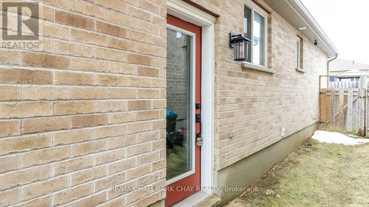 B-Lower - 30 STEVENSON STREET Image 5