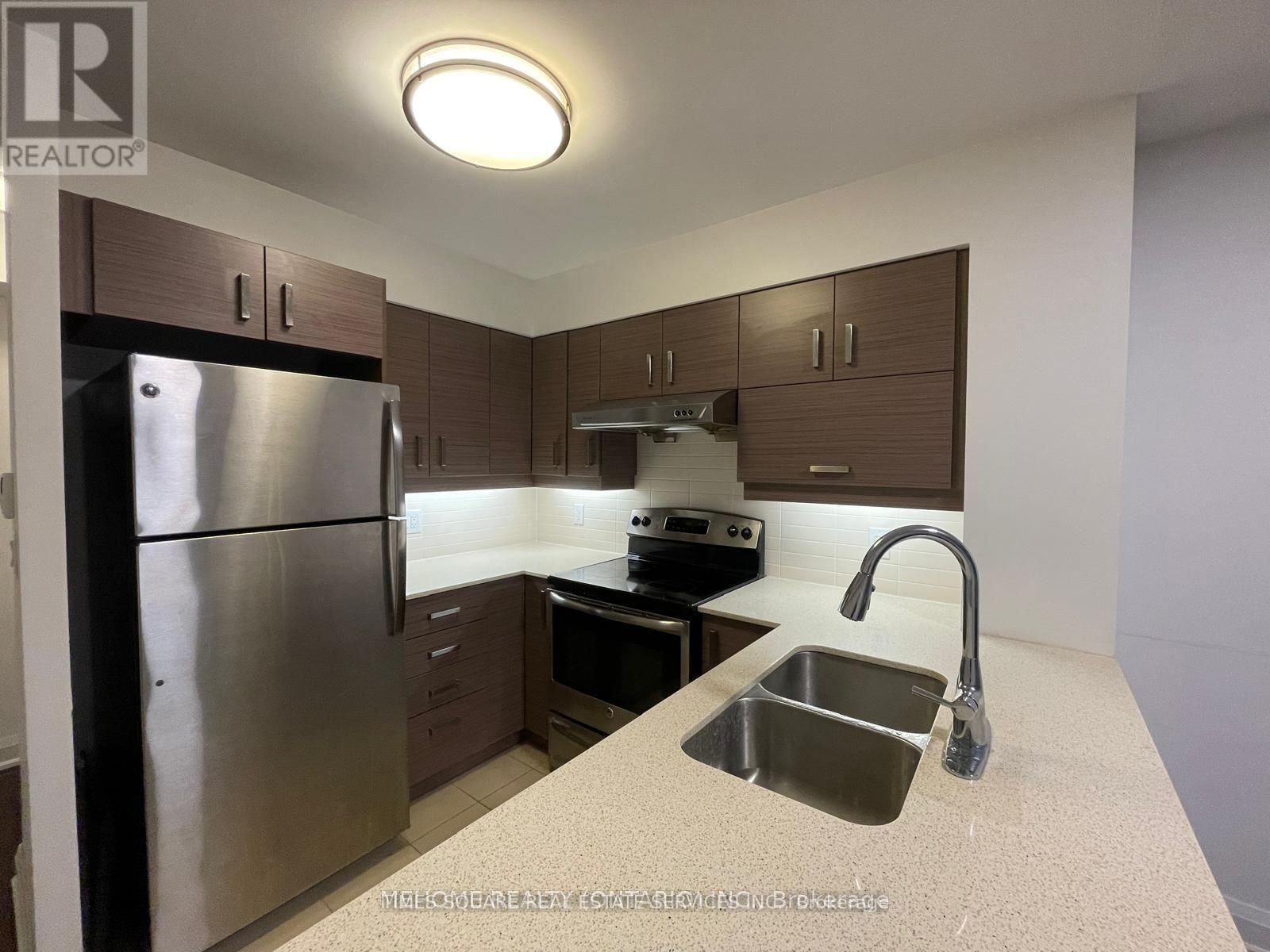 518 - 1 UPTOWN DRIVE Image 1