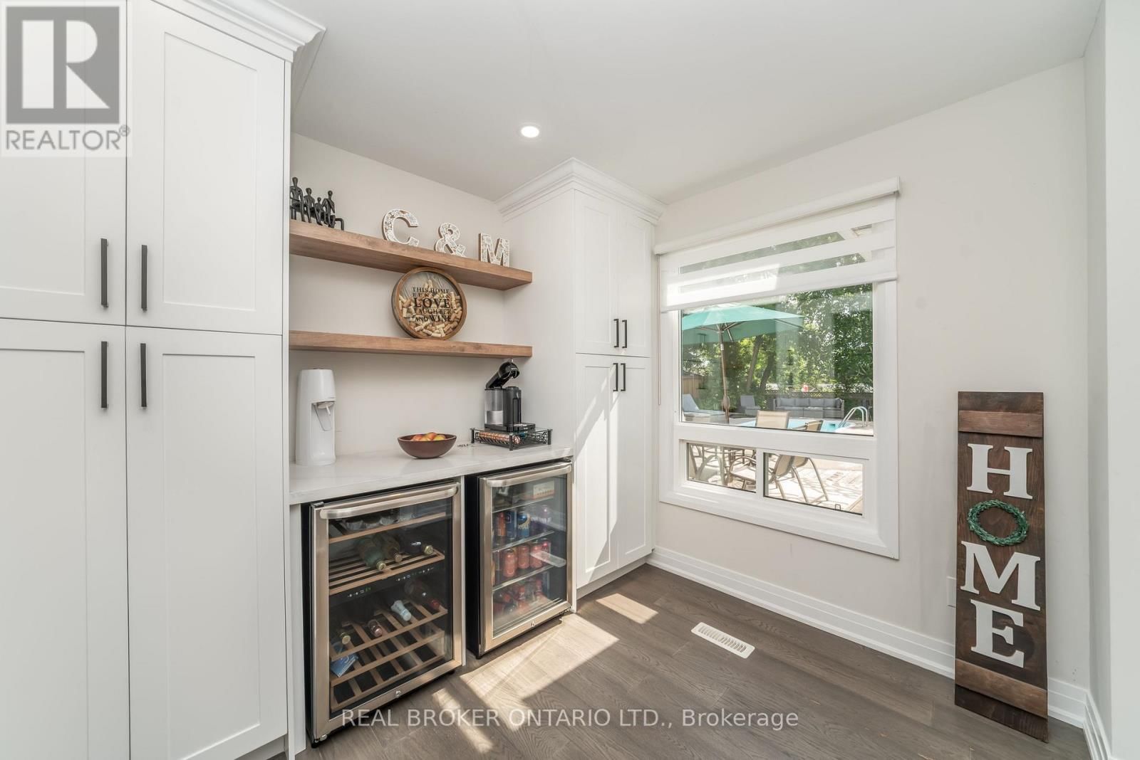 1879 ASHWOOD AVENUE Image 15