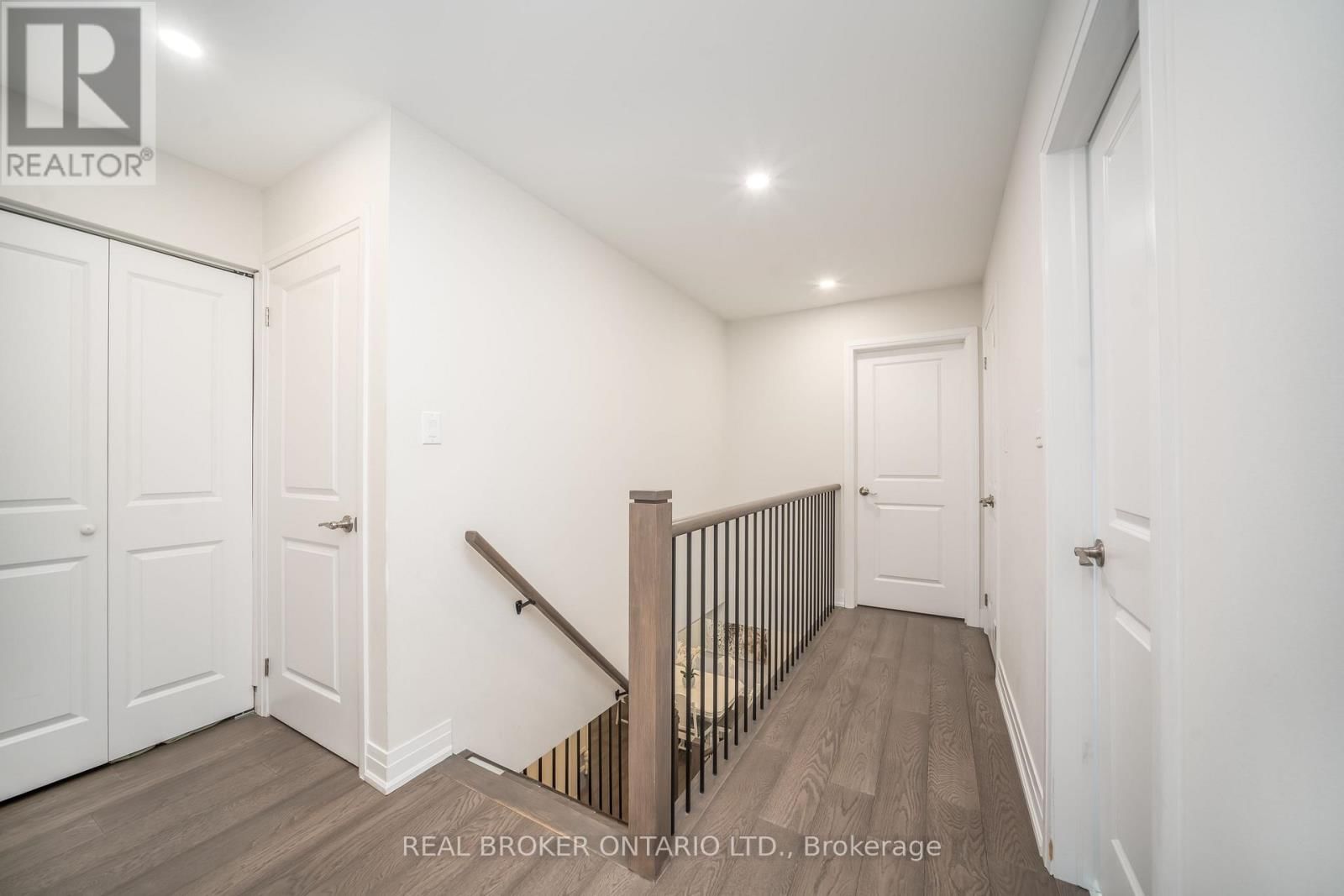 1879 ASHWOOD AVENUE Image 17