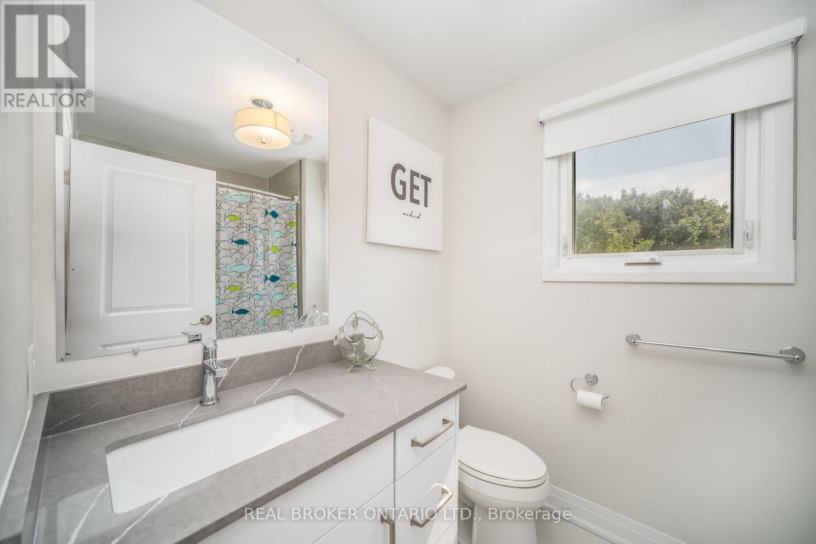 1879 ASHWOOD AVENUE Image 23