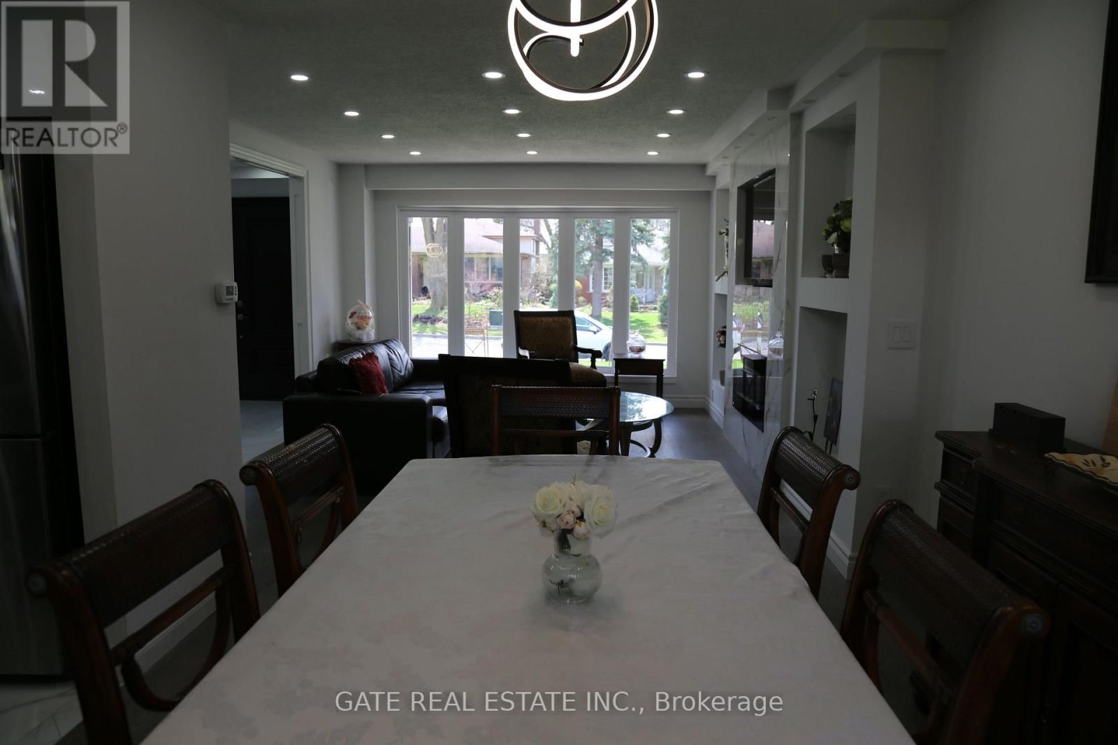 10 THORNY BRAE DRIVE Image 14