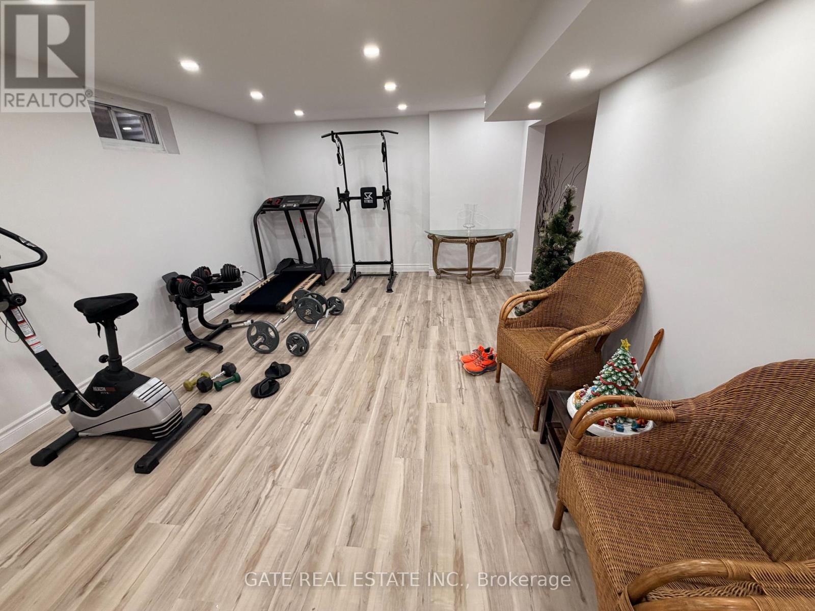 10 THORNY BRAE DRIVE Image 31