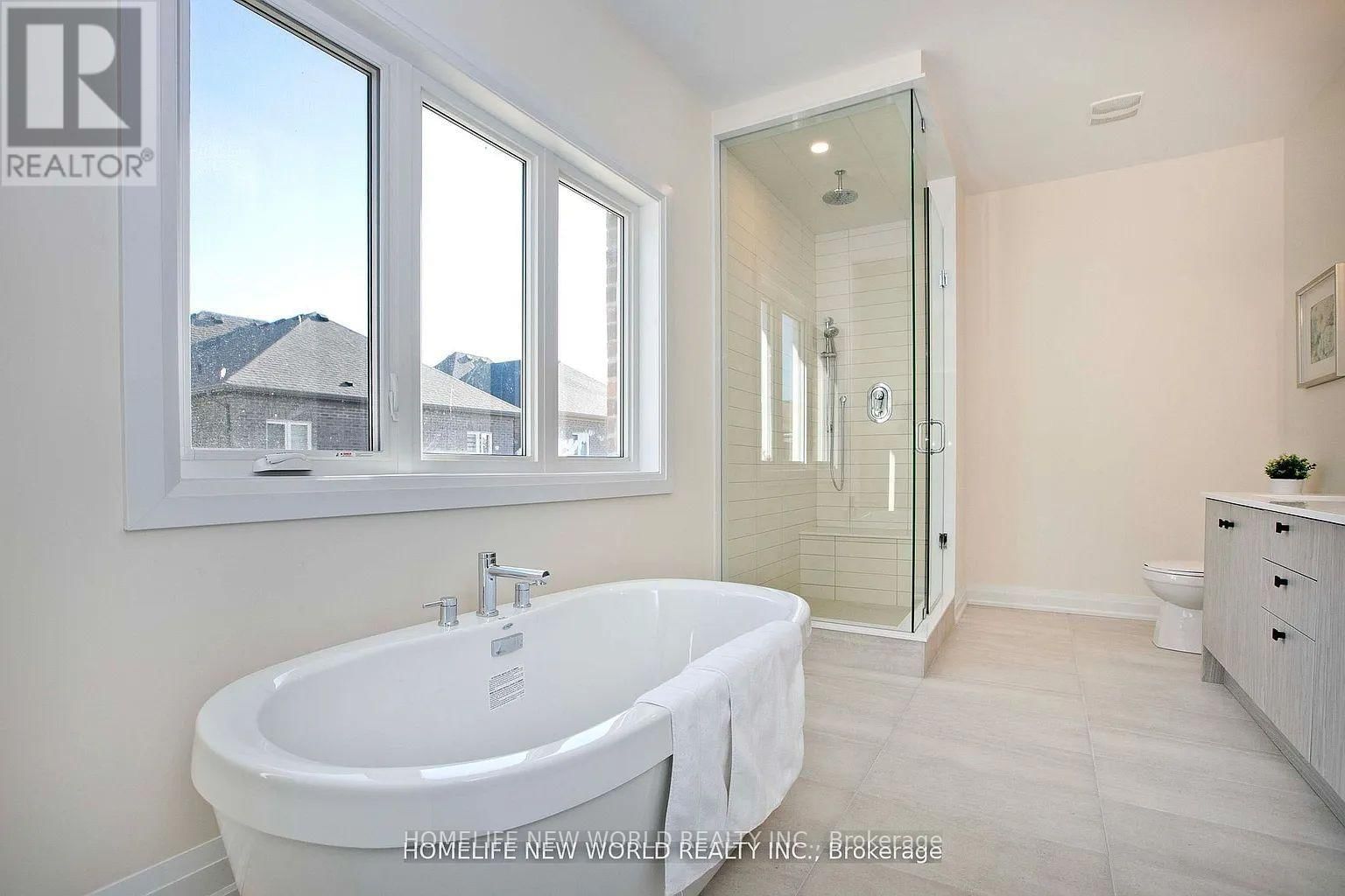 240 SEGUIN STREET NORTH Image 12