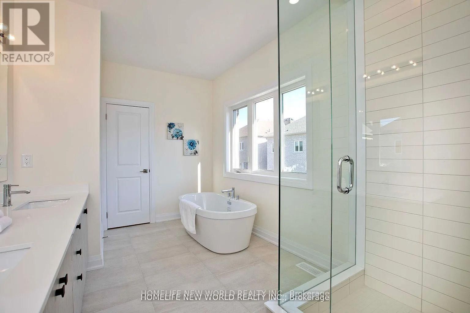 240 SEGUIN STREET NORTH Image 18