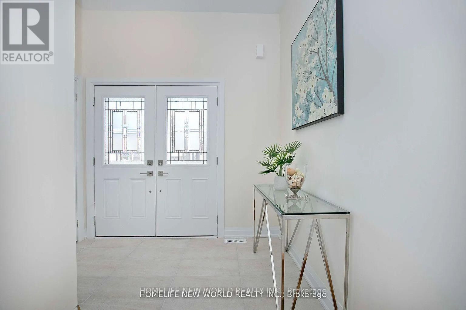 240 SEGUIN STREET NORTH Image 2