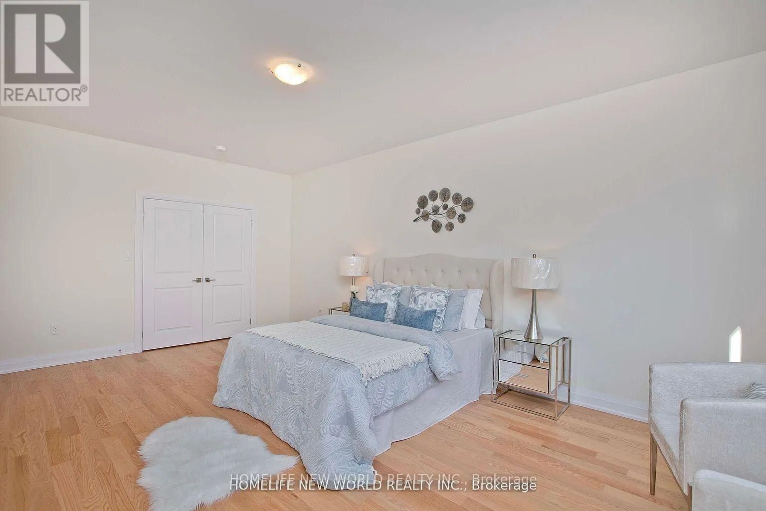 240 SEGUIN STREET NORTH Image 20