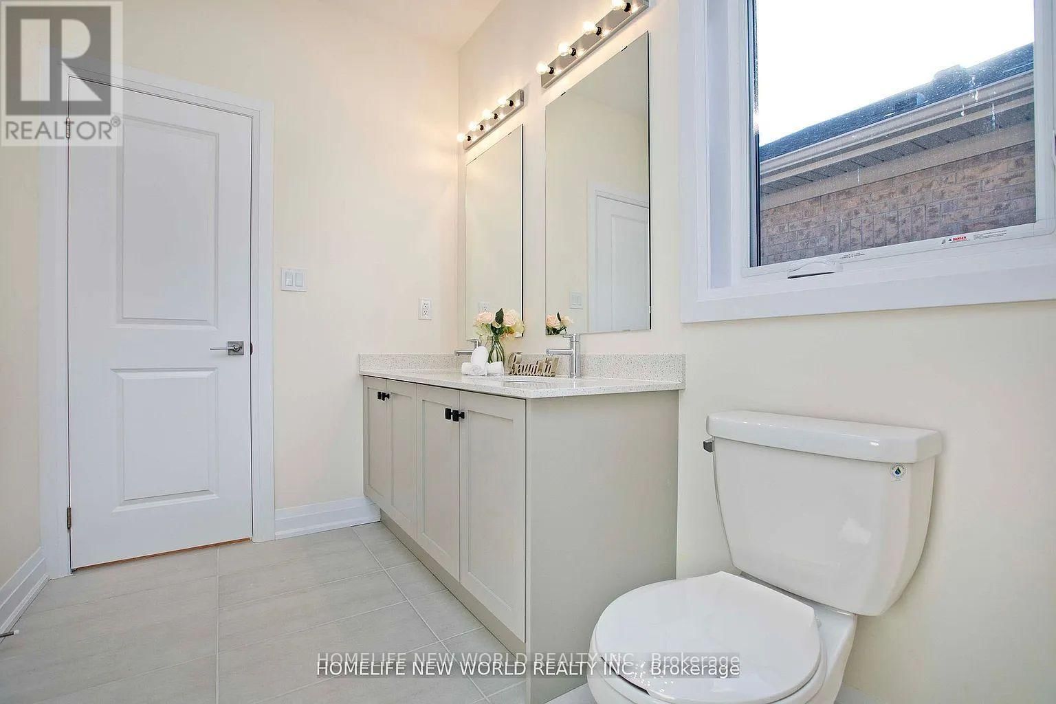 240 SEGUIN STREET NORTH Image 21