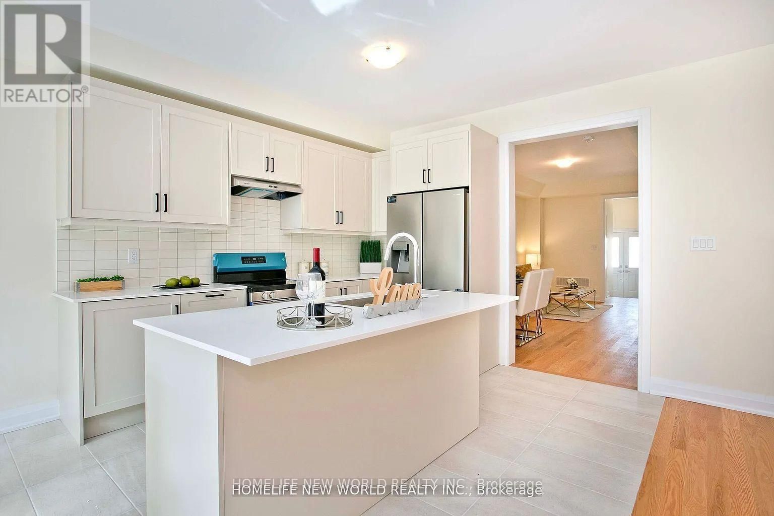 240 SEGUIN STREET NORTH Image 8