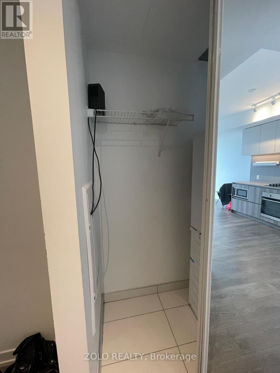 4611 - 898 PORTAGE PARKWAY Image 12