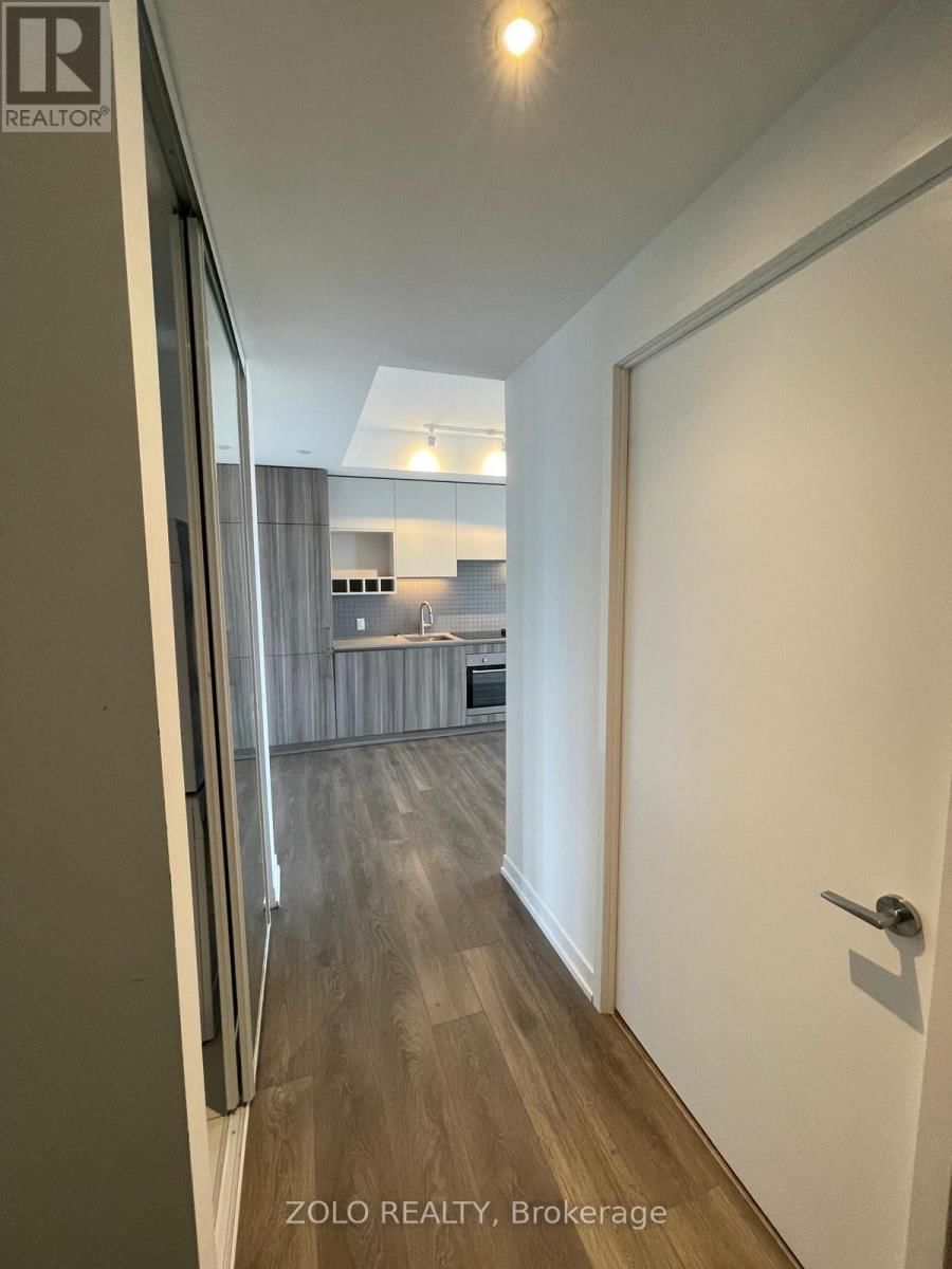 4611 - 898 PORTAGE PARKWAY Image 3