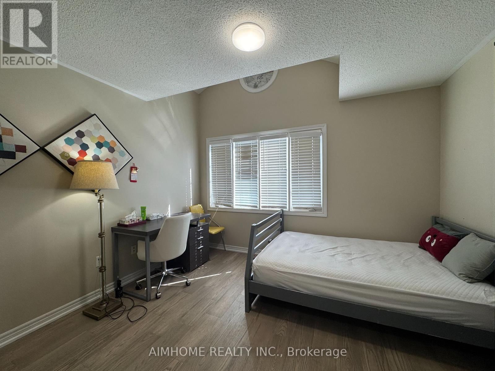 28 GARCIA STREET Image 3