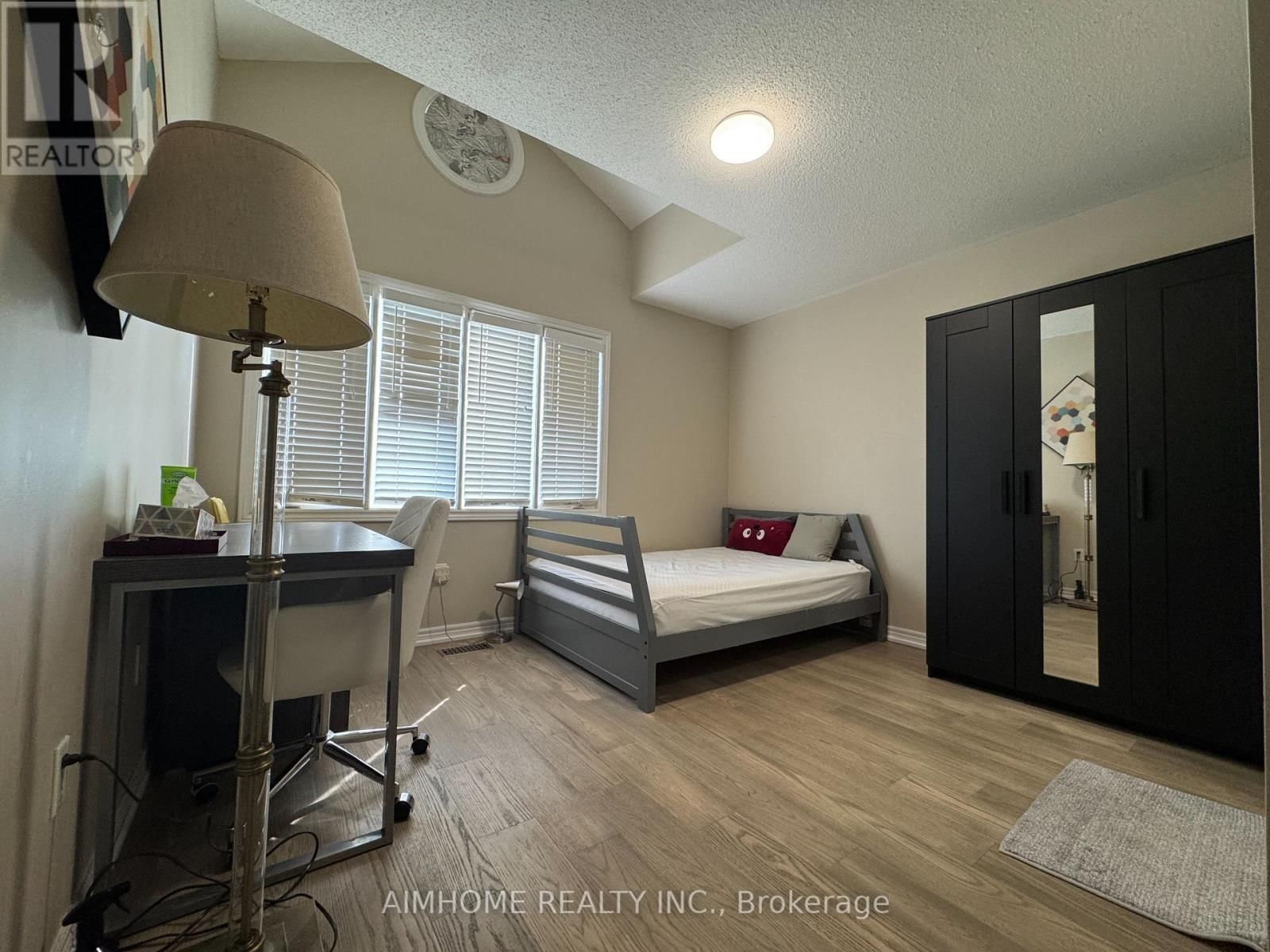 28 GARCIA STREET Image 7