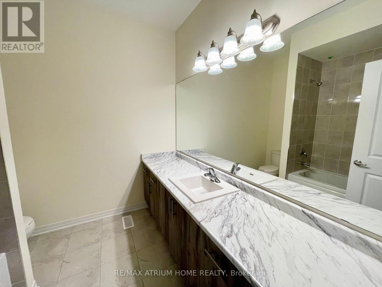 22 KAHSHE LANE Image 20