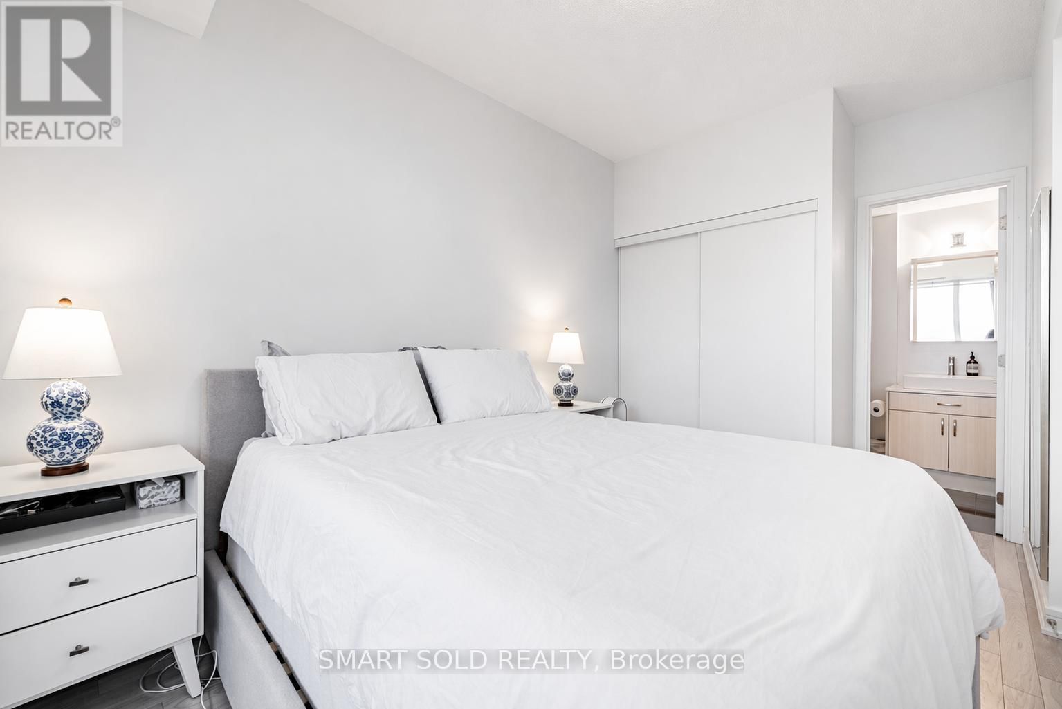 SE403 - 9199 YONGE STREET Image 10